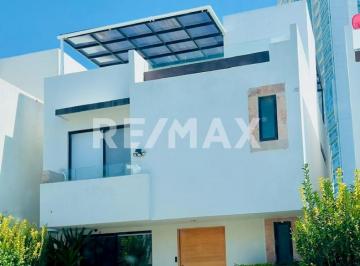 Casa en condominio · 194m² · 4 Recámaras · 2 Estacionamientos · Renta Casa Juriquilla Amueblada Disponible 1 de Julio - (4)
