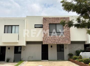 Casa en condominio · 122m² · 3 Recámaras · 3 Estacionamientos · Casa en Renta, Alva Residencial, Zapopan Norte - (4)