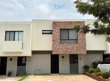 Casa en condominio · 122m² · 3 Recámaras · 3 Estacionamientos · Casa Amueblada en Renta, Alva Residencial, Zapopan Norte - (4)