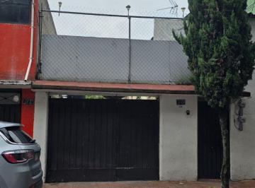 Casa de 4 habitaciones, Cuajimalpa de Morelos · Casa en Venta con Excelente Ubicación.