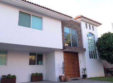 Casa en condominio de 4 habitaciones, Zapopan · Casa en Condominio Jardin Real con 4 Recámaras en Venta