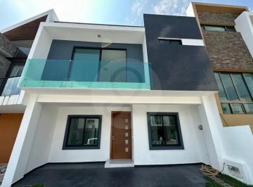 IMG_8405.webp · Casa en Venta en Nuevo México