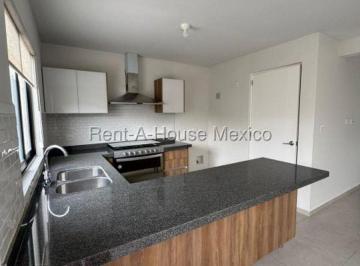 Casa de 3 habitaciones, El Marqués · Casa en Venta Cerca de Plazas Comerciales con Terreno Excedente, Amenidades, Zakia