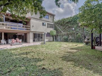 Casa · 534m² · 4 Recámaras · 4 Estacionamientos · Casa en Venta en Fuentes del Pedregal