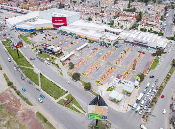 Local comercial · 10000m² · 100 Estacionamientos · Local en Renta en Villas de Cuautitlán