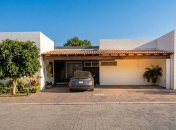 Casa · 259m² · 3 Recámaras · 3 Estacionamientos · Venta de Casa en Kiin Residencial