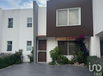 Casa · 134m² · 3 Recámaras · 2 Estacionamientos · Casa en Venta en Cuautlancingo, Puebla, México (Inversión, 4 Caminos)