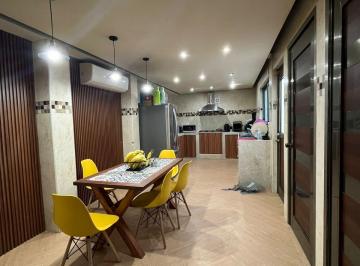 Casa · 1000m² · 8 Recámaras · 2 Estacionamientos · Venta de Casa en San Jose Teran, Tuxtla