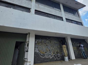 Local comercial · 145m² · 1 Recámara · 8 Estacionamientos · Renta de Local Comercial en Av Lázaro Cárdenas en Xalapa, Veracruz
