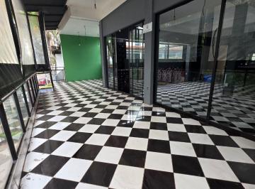 Local comercial · 300m² · 5 Recámaras · 8 Estacionamientos · Renta de Local en Planta Alta Céntrico en Xalapa, Veracruz