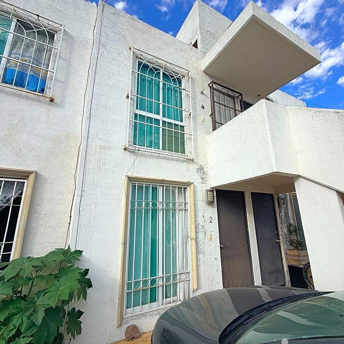 Duplex Apartment for Sale on Ground Floor in Katzura Condominium, Querétaro