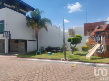 Casa · 128m² · 3 Recámaras · 2 Estacionamientos · Venta de Casa en Residencial Privado en Cuautlancingo