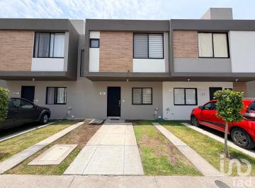 Casa · 92m² · 3 Recámaras · 2 Estacionamientos · Casa en Renta en Riscos Inter City, El Marques Querétaro