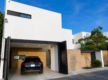 Casa de 2 habitaciones, Mérida · Casa Amueblada en Renta /entrada a Las Americas/ 2 Recamaras Oficina