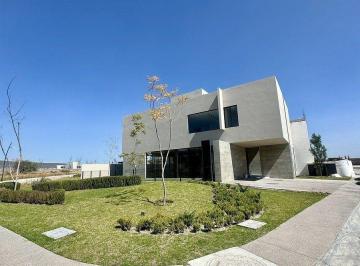 Casa de 4 habitaciones, Querétaro · Renta Espectacular Casa a Estrenar en Lomas Norte