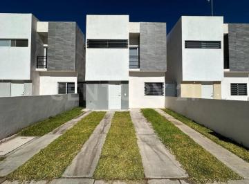 Casa · 88m² · 2 Recámaras · 2 Estacionamientos · Casa en Renta en Romanzza, Chihuahua