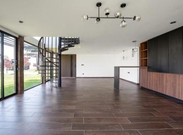 Casa · 345m² · 4 Recámaras · Parque Jalisco, Lomas de Angelopolis