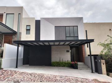 0e15b74a38406a57c937223b13fd3dc96370af8884ce633e986feaa241e47ac6 · Casa en Venta en Altozano Dentro de Condominio Roca