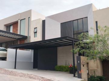 22535d08eb2d5139f6c1887f0e1887b485e6e755006065d019e45feae8309ad7 · Casa en Venta en Altozano Dentro de Condominio Roca