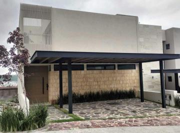 9d0d64d10286bfad5d1bb15cc539ee44edbafb29bbfe3a8914f8596b68c1fb72 · Casa en Venta en Altozano Dentro de Condominio Flama