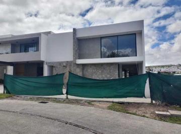 7f4bebb177f5a17a099ec91638a895d92b4c01d64ea75bf786e59e3ecf9b9b25 · Casa en Venta en Altozano, Condominio Cantera, de 3 Niveles