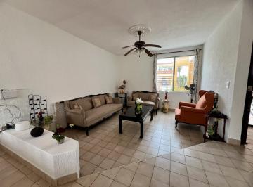 Casa · 169m² · 3 Recámaras · 2 Estacionamientos · Casa en Venta en Chuburna de Hidalgo