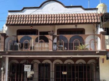 Casa de 3 habitaciones, Guadalupe · Casa en Venta