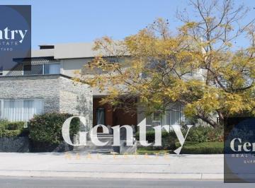 GENTRY REAL ESTATE · Casa en Venta en El Campanario
