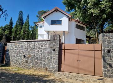 Casa de 3 habitaciones, Cuernavaca · Casa de Campo en Venta con Vista a La Montaña | Fraccionamiento del Bosque, Cuernavaca