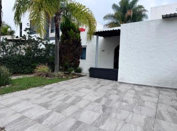 Casa de 2 habitaciones, Morelia · Casa en Renta en Bosques Tres Marías