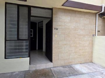 Casa de 3 habitaciones, Monterrey · Planta Baja en Renta, en Mitras Norte, Monterrey