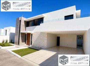 Casa · 253m² · 3 Recámaras · 2 Estacionamientos · Casa - El Ojital