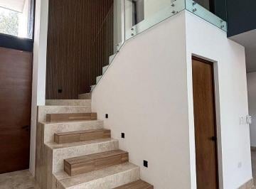 Casa de 2 habitaciones, Mérida · Casa con Sala a Doble Altura en Cholul, Mérida
