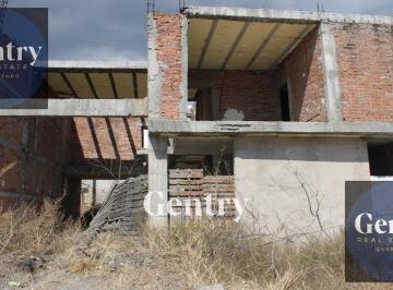 GENTRY REAL ESTATE · Casa Venta Lomas de Juriquilla en Obra Negra.