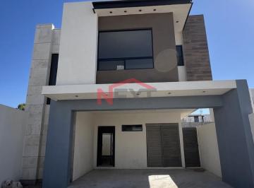 Foto principal · Casa en Venta — Priv. Villas de Vista Hermosa