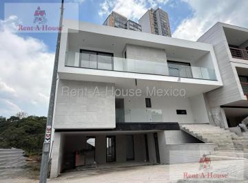 Casa · 623m² · 4 Recámaras · 4 Estacionamientos · Casa en Venta en Bosque Real, Huixquilucan Jl 26 - 3310.