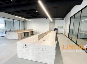 Oficina · 222m² · 9 Estacionamientos · Oficina en Renta en Monterrey