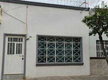 Casa de 2 habitaciones, Aguascalientes · Ram - Casa en Renta de un Piso, Zona Centro