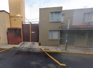 Casa de 3 habitaciones, Iztapalapa · Casa en Venta en Lomas Estrella