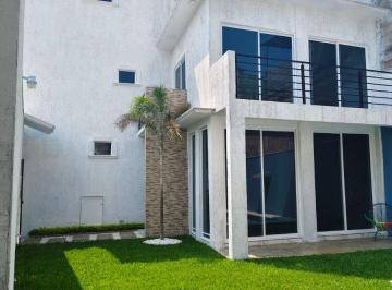 Casa de 5 habitaciones, Cuautla · Venta de Casa en Cuautla con Todos Los Servicios