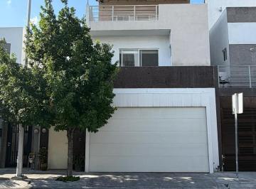 Casa · 260m² · 3 Recámaras · 2 Estacionamientos · Casa en Venta en Privadas del Canadá, Escobedo Nl