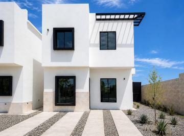 Casa · 124m² · 2 Recámaras · 2 Estacionamientos · Casa en Calandria Residencial