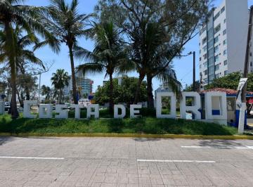 Casa de 7 habitaciones, Boca del Río · Venta de Casa con Alberca en Costa de Oro, Boca del Río, Ver