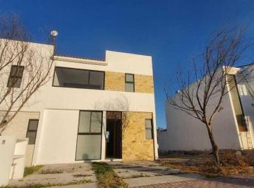 976f4819c928097fb95d54f31c5849822403ae07a6d9347ac50559c2ca3b383f · Casa en Venta Ciudad Maderas El Marqués – 2 Recámaras Abedul