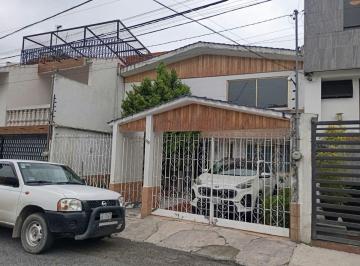 Casa de 4 habitaciones, Toluca · Casa en Renta Para Uso Comercial, Oficinas Consultorios, Col. Americas, Tollocan