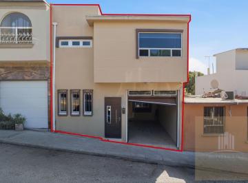 Casa · 160m² · 3 Recámaras · 1 Estacionamiento · Casa en Venta 1era, Seccion de Santa Fe, Tijuana, B. C.