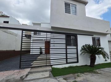 Casa de 2 habitaciones, Monterrey · Casa en Venta en Hacienda Mitras