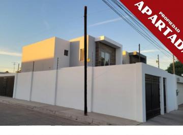 N/A · Casa en Renta, Ubicación Privilegiada, en Esquina!