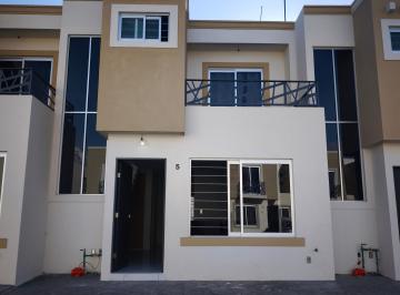 Casa en condominio de 3 habitaciones, Xalisco · Casa en Renta