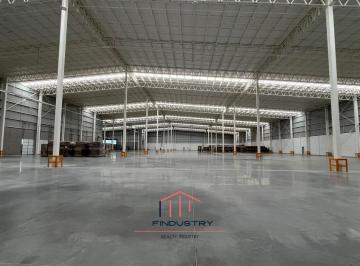 Bodega comercial · 4000m² · 2 Estacionamientos · Bodega Industrial en Ventatoluca